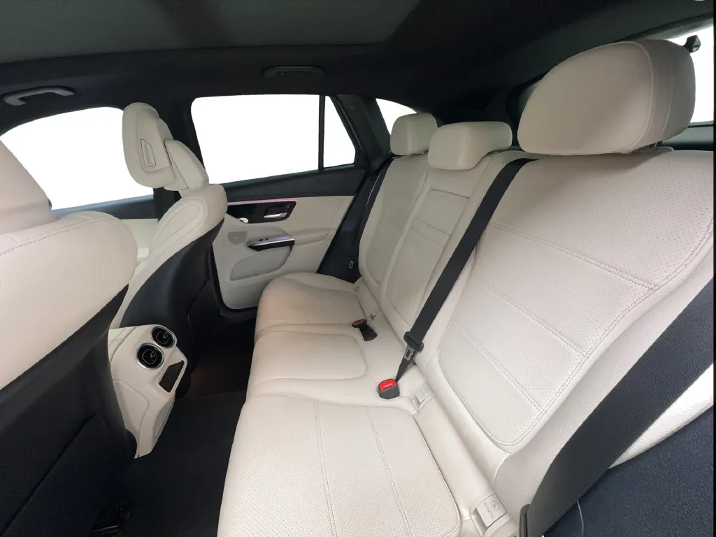 Mercedes-Benz GLC photo 25