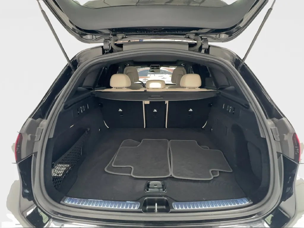 Mercedes-Benz GLC photo 18