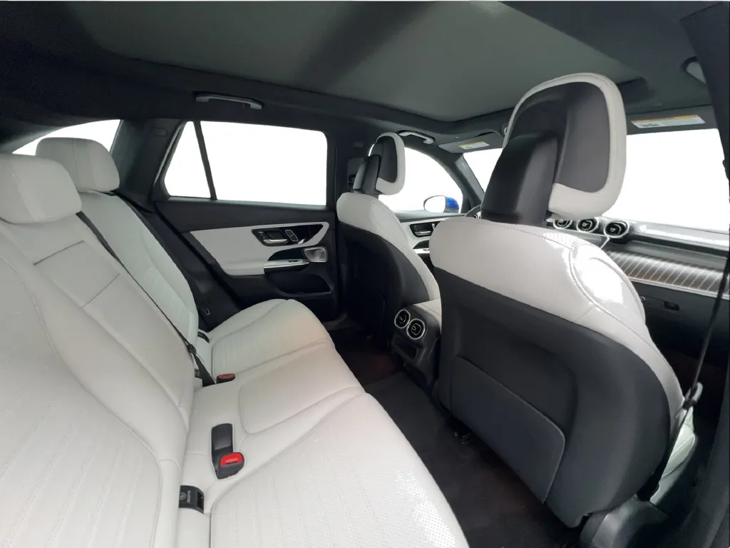 Mercedes-Benz GLC photo 41