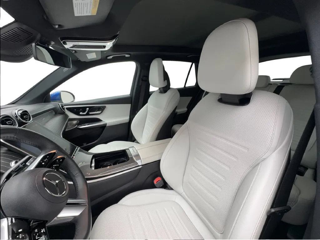 Mercedes-Benz GLC photo 32