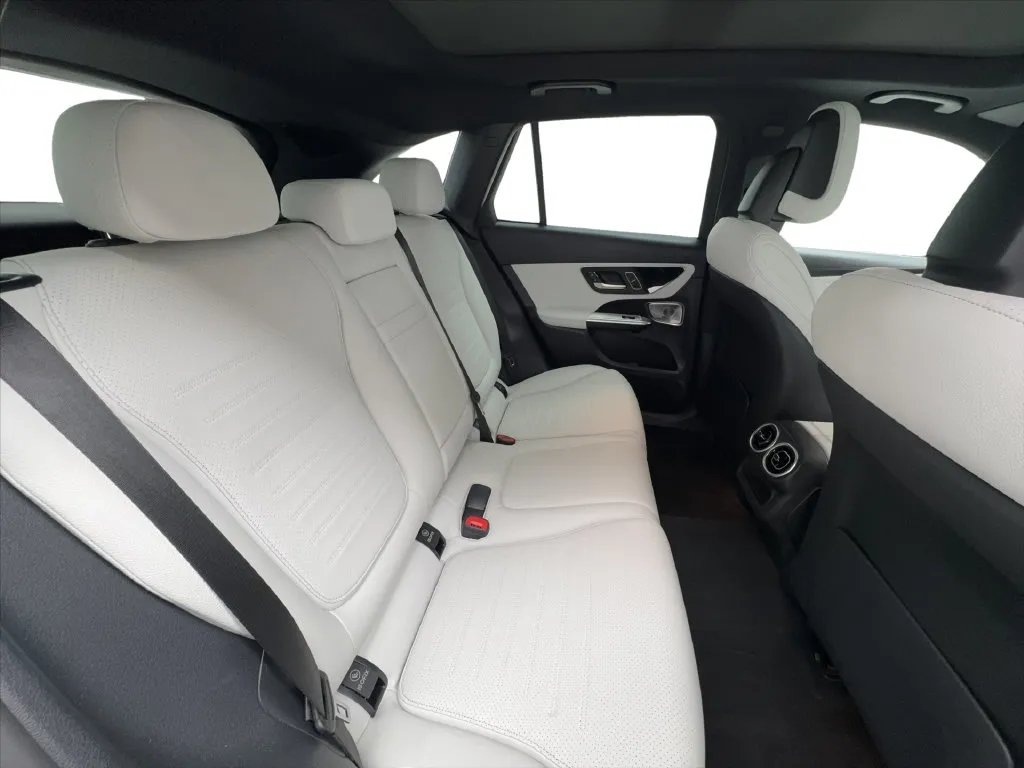 Mercedes-Benz GLC photo 40