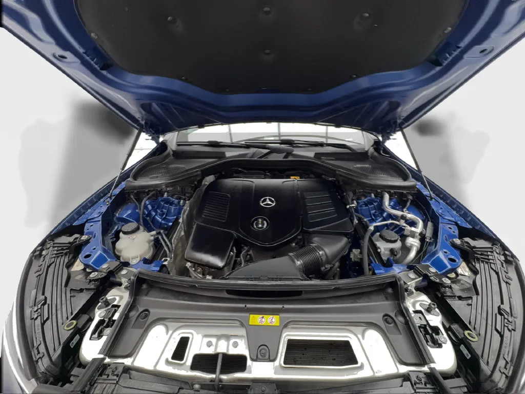 Mercedes-Benz GLC photo 18