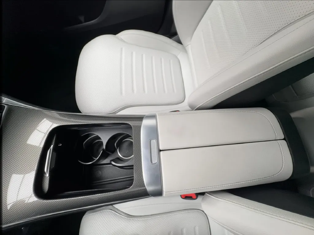 Mercedes-Benz GLC photo 29