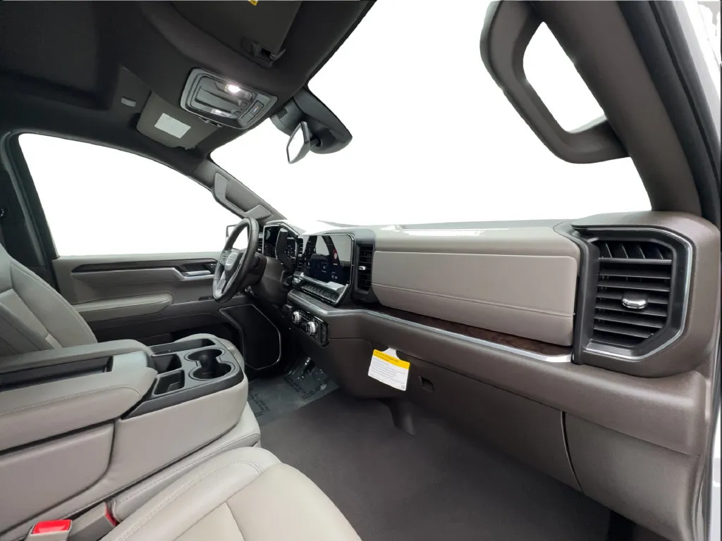 GMC Sierra photo 32