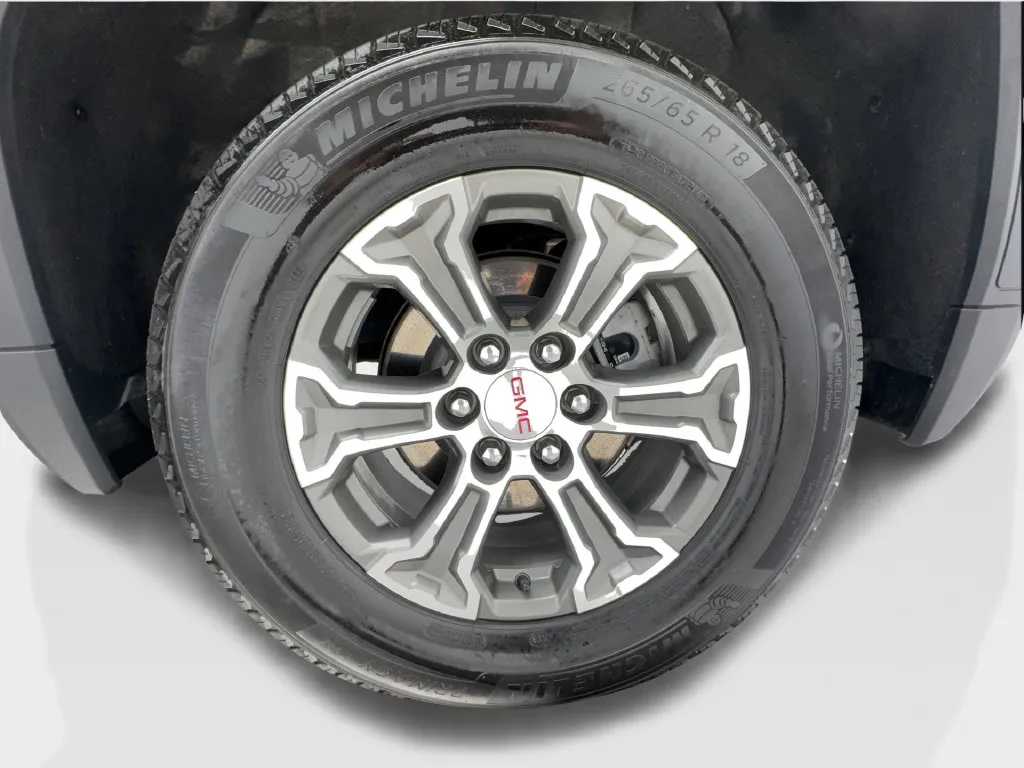GMC Sierra photo 16