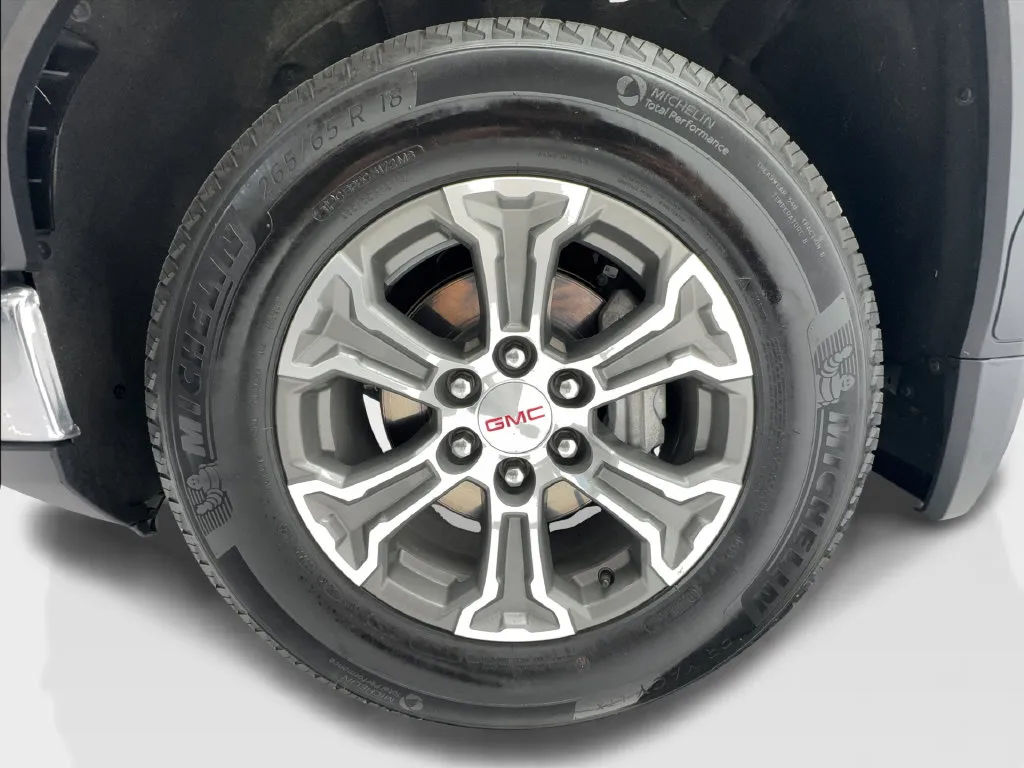 GMC Sierra photo 15