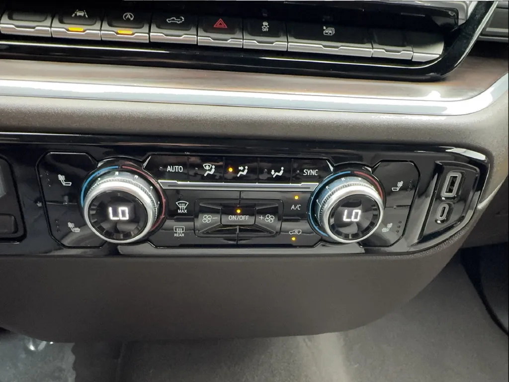 GMC Sierra photo 46
