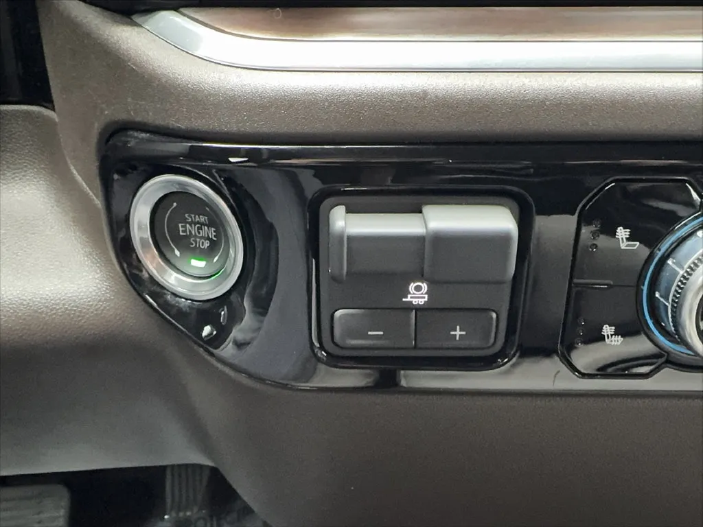 GMC Sierra photo 47