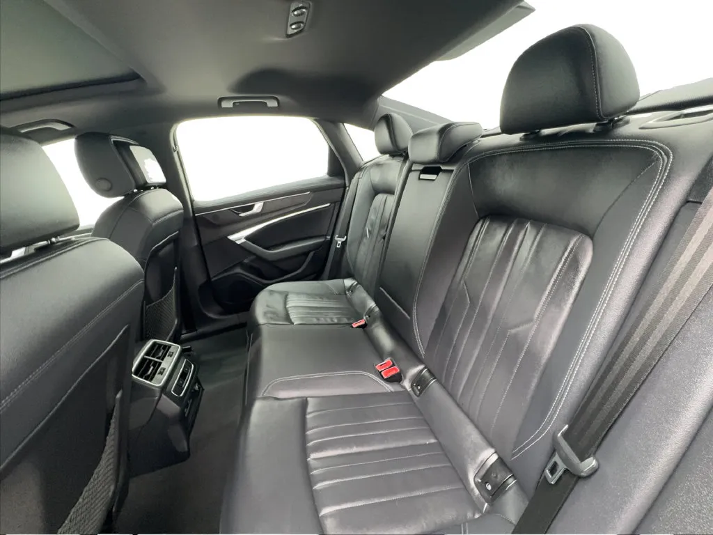 Audi A6 photo 29