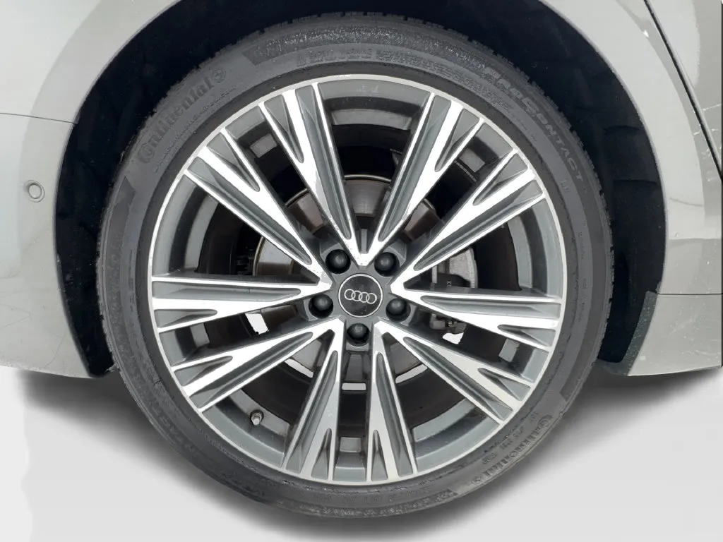 Audi A6 photo 15