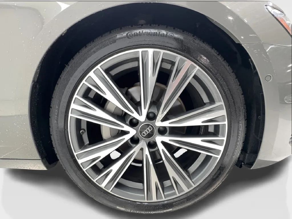 Audi A6 photo 16