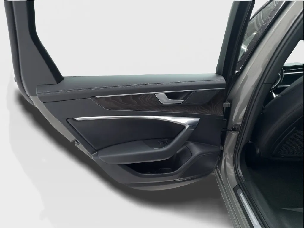 Audi A6 photo 32