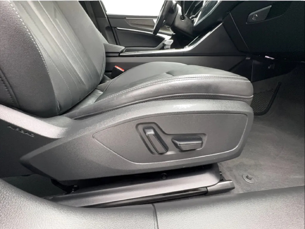 Audi A6 photo 39
