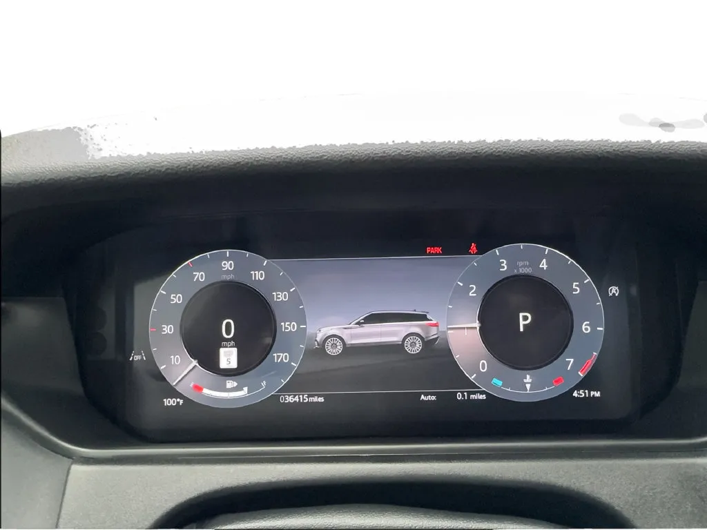 Land Rover Range Rover Velar photo 42
