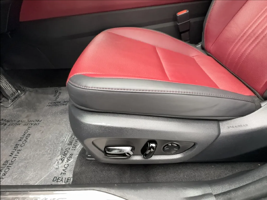 Lexus NX photo 25