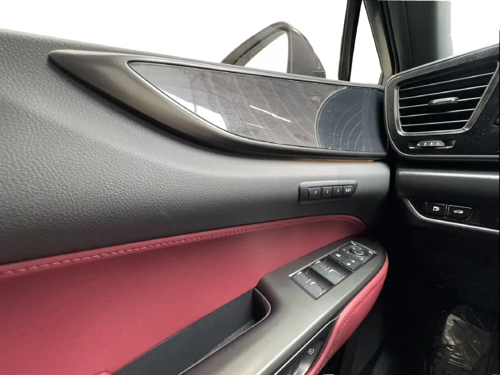 Lexus NX photo 51