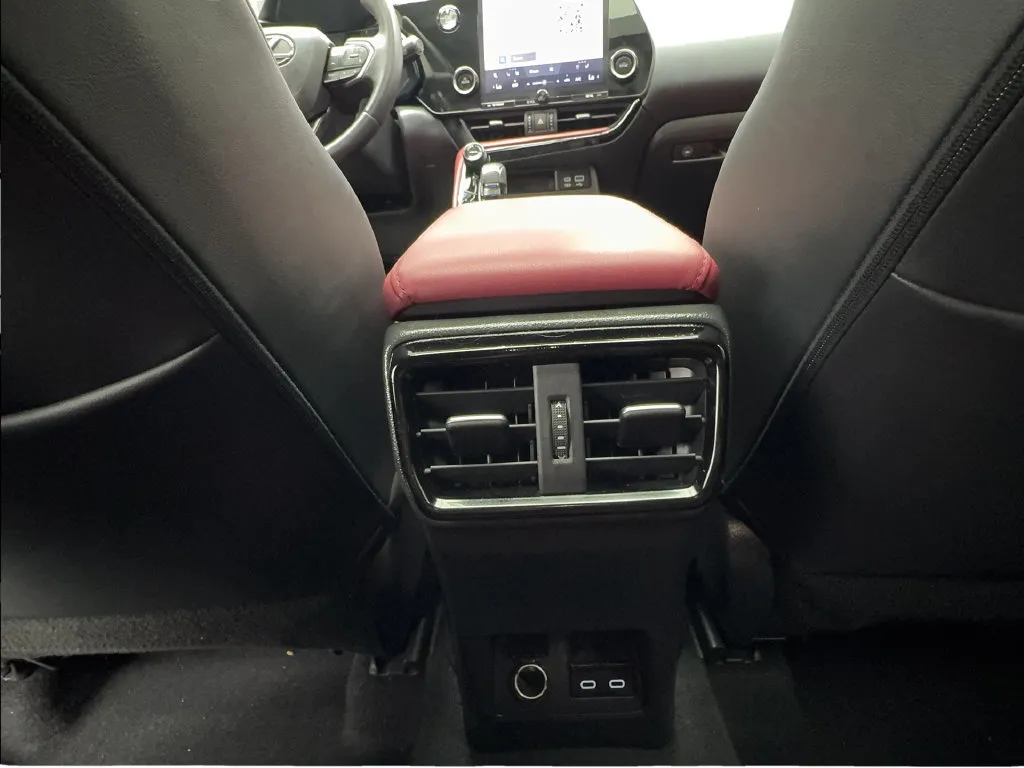 Lexus NX photo 43