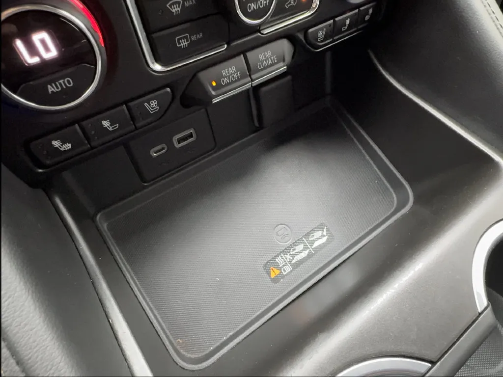 Chevrolet Tahoe photo 55