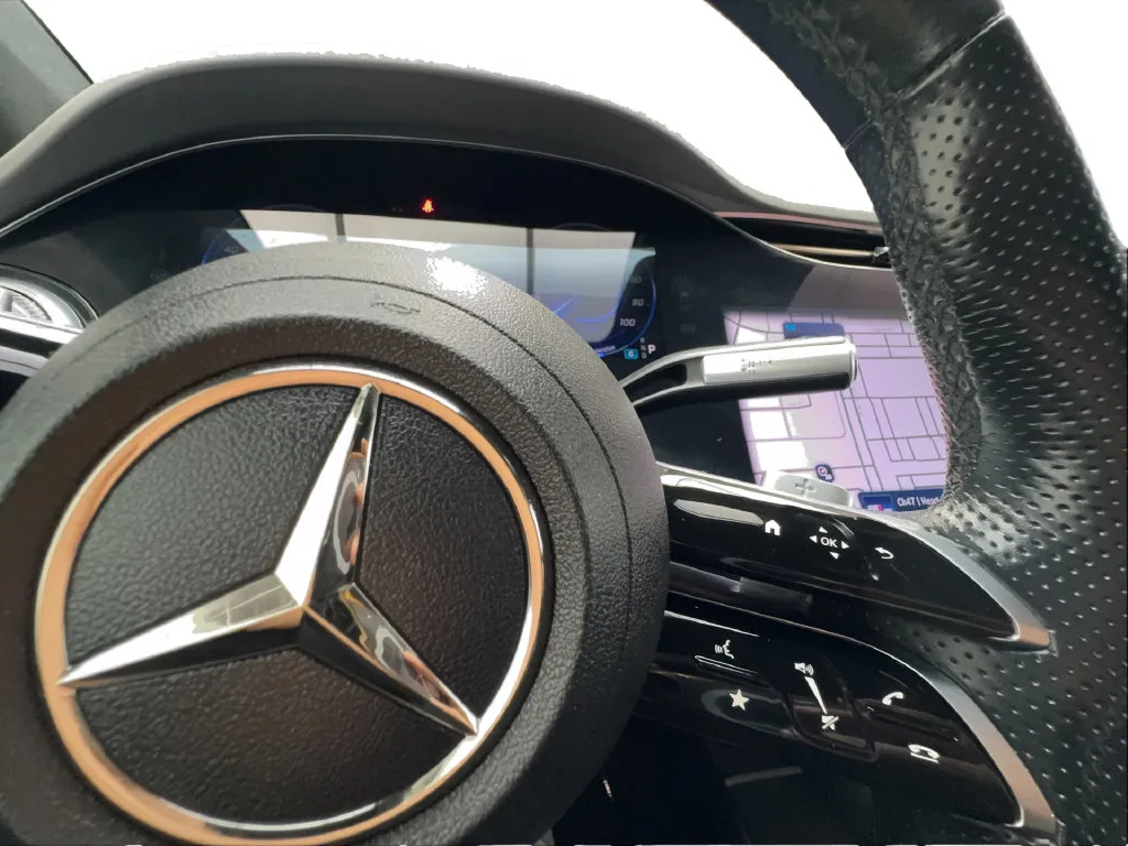 Mercedes-Benz EQS photo 43