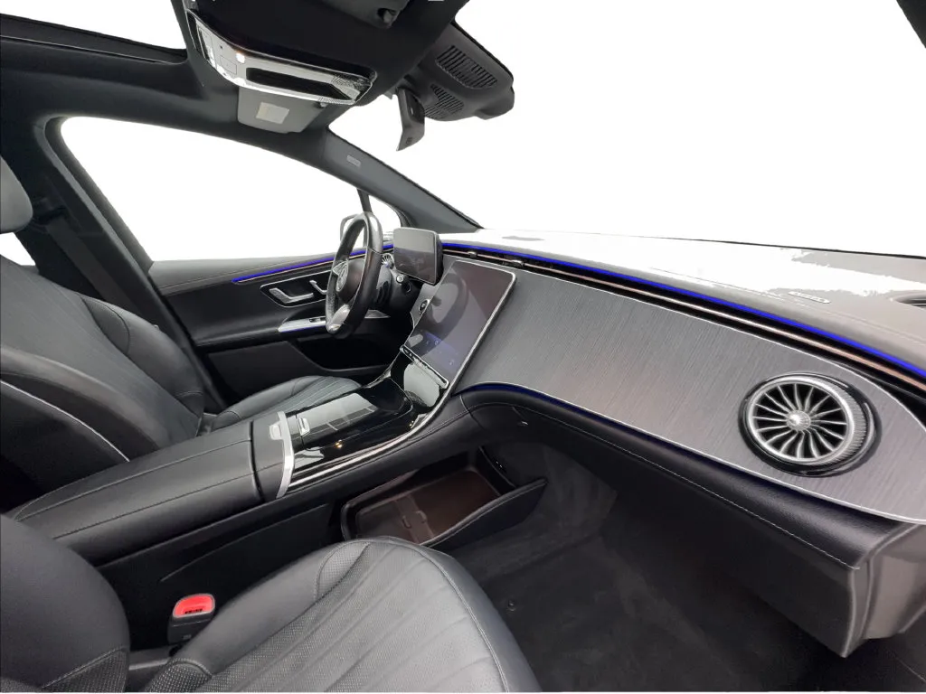 Mercedes-Benz EQE photo 30