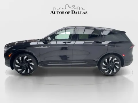 More photos of 2024 Lincoln Nautilus Reserve at Autos of Dallas - Plano, TX