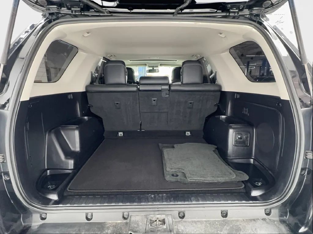 Toyota 4Runner photo 19
