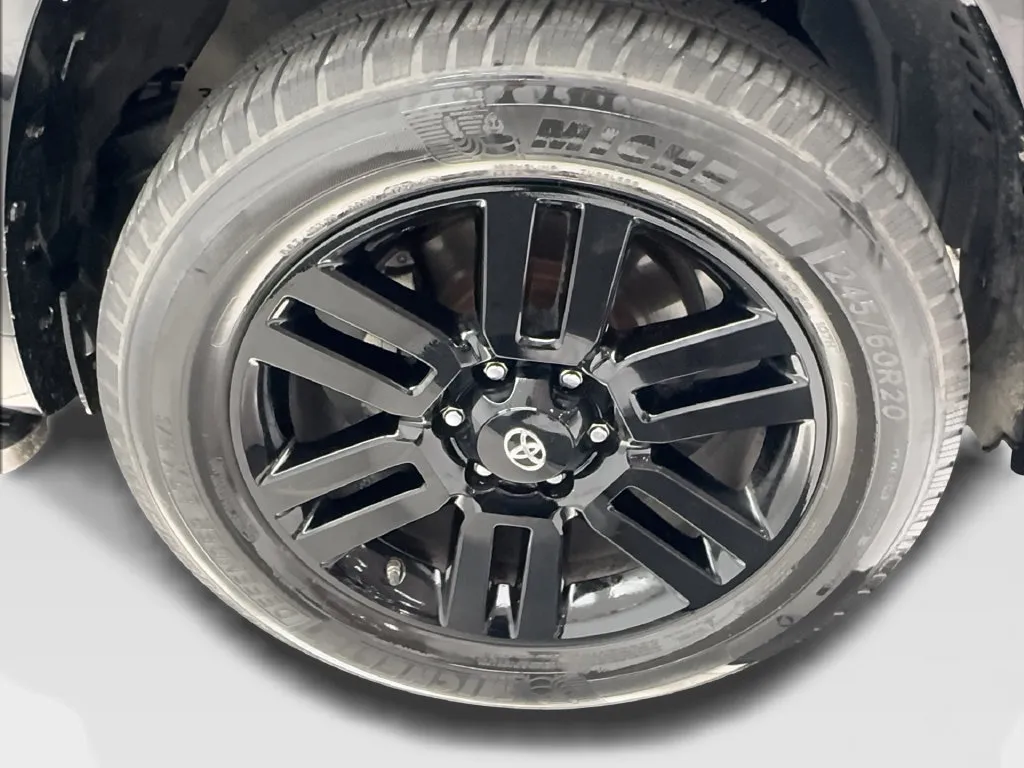 Toyota 4Runner photo 16