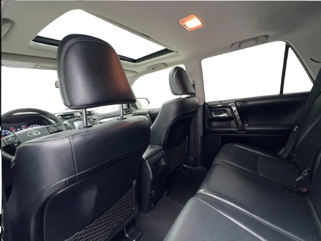 Toyota 4Runner photo 27