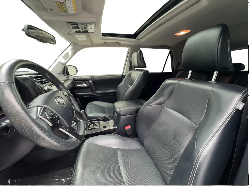 Toyota 4Runner photo 21