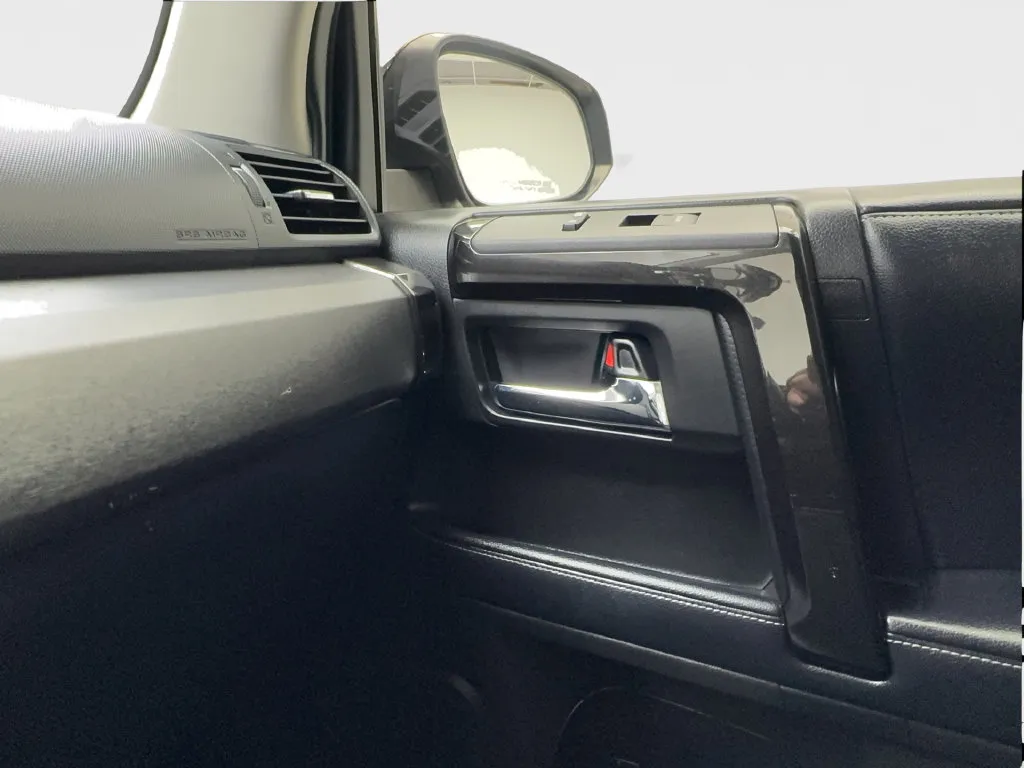 Toyota 4Runner photo 50