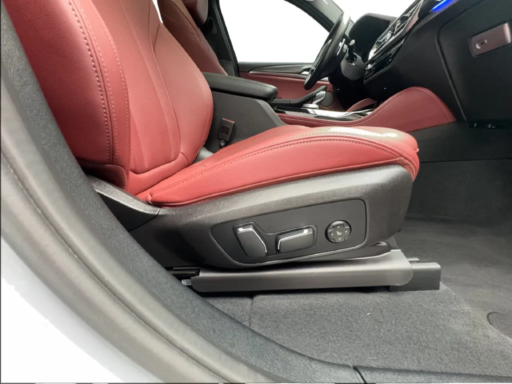 BMW X4 photo 35