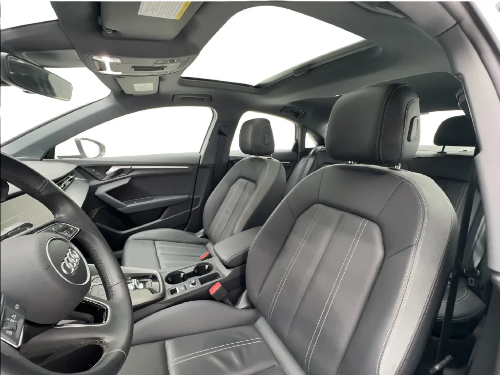 Audi A3 photo 25