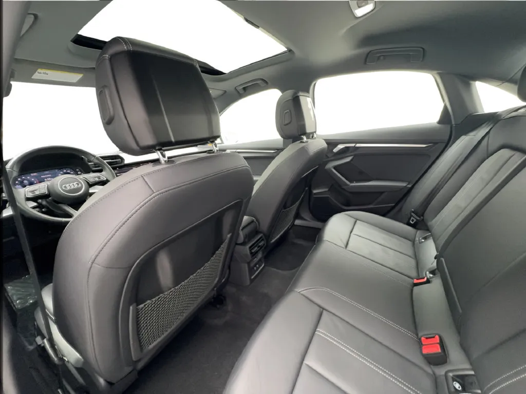 Audi A3 photo 32