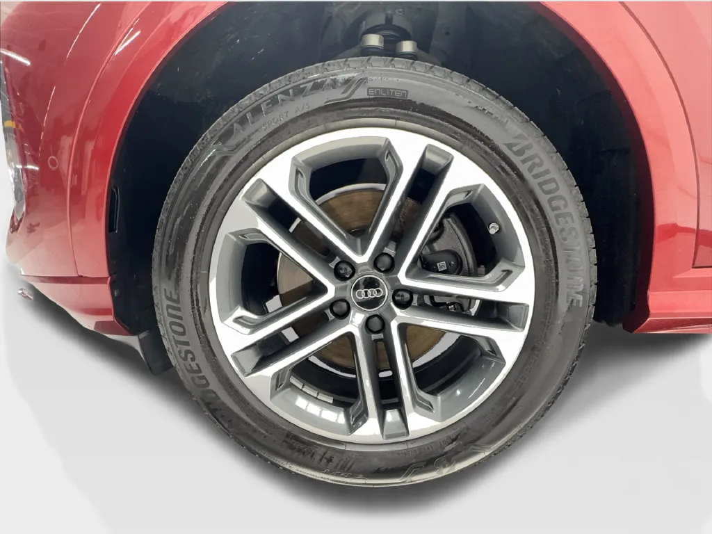 Audi Q5 photo 12