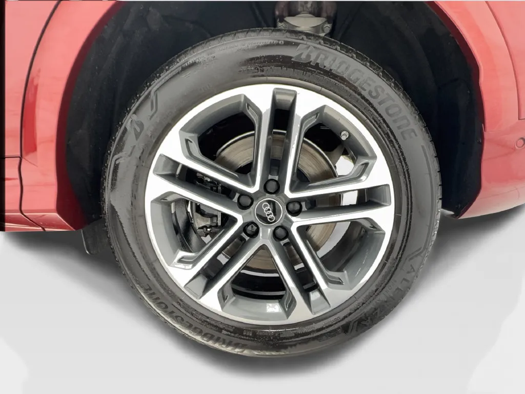 Audi Q5 photo 14
