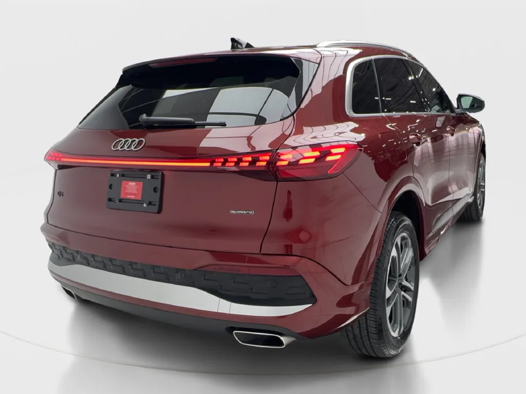 Audi Q5 photo 8