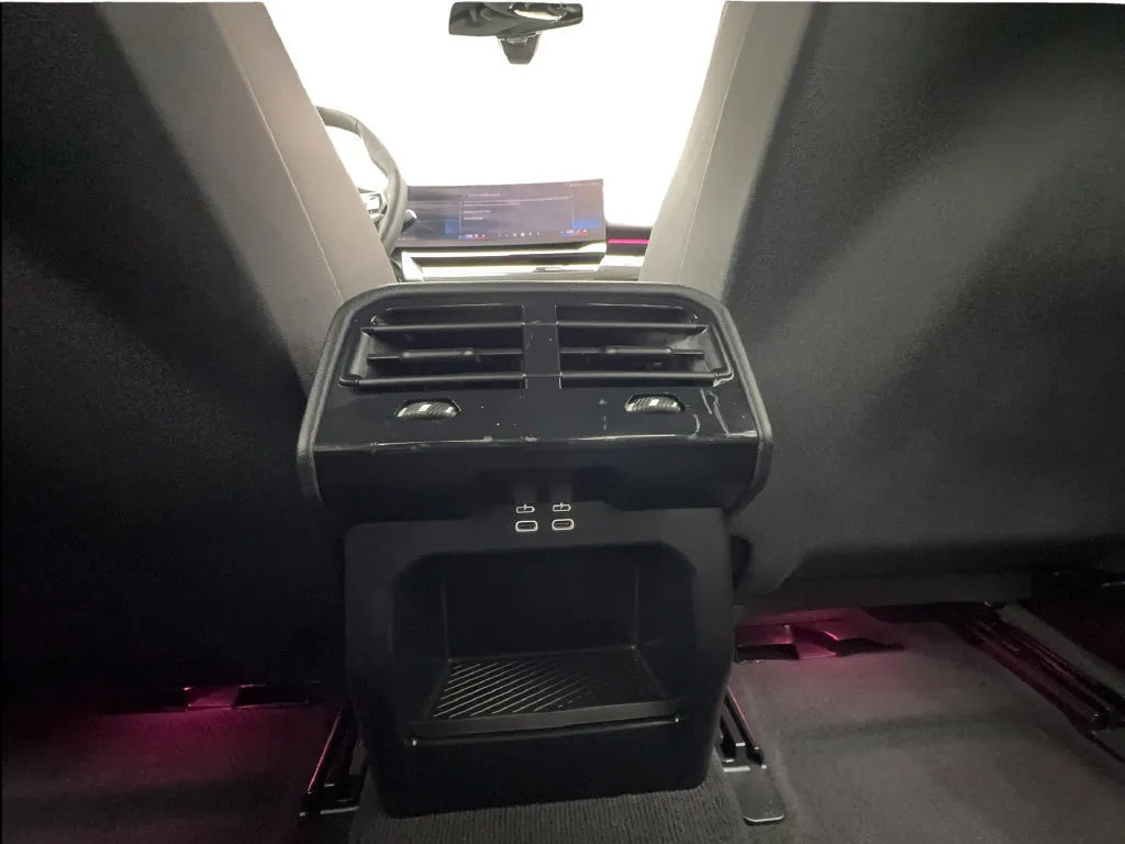 BMW 5 Series photo 25