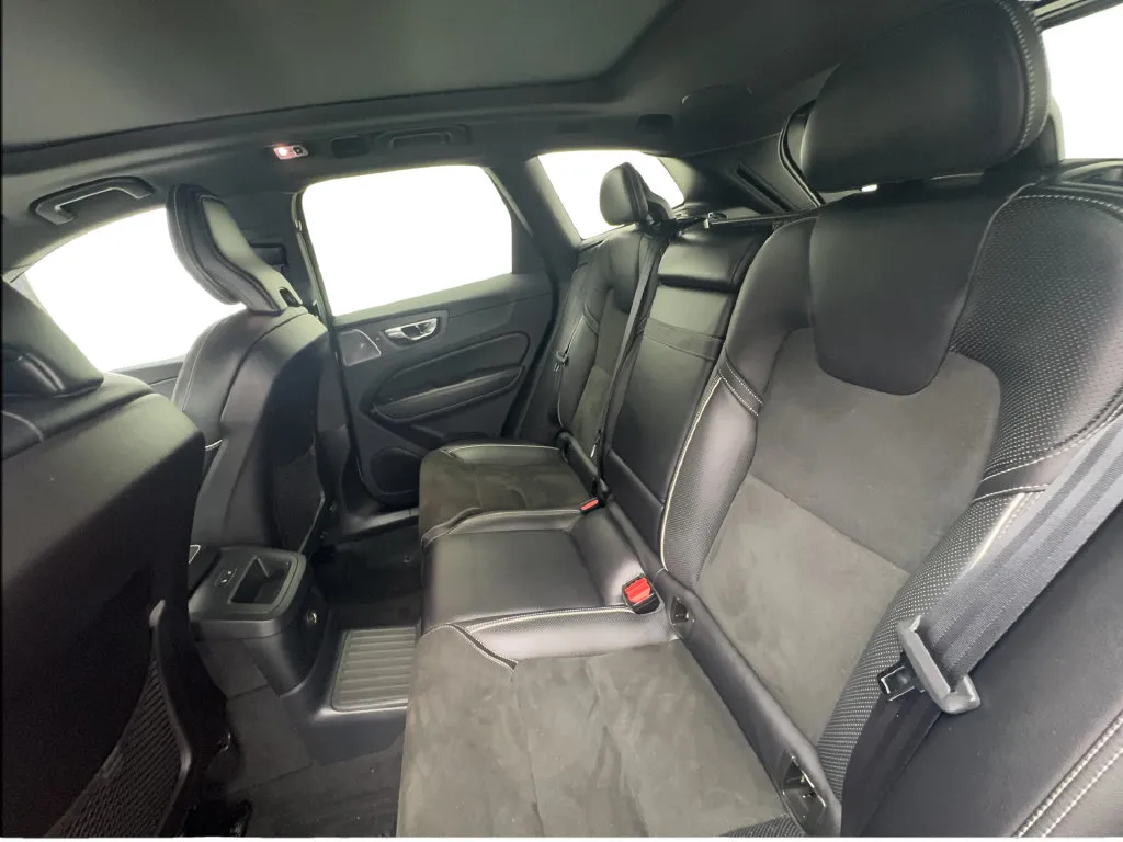 Volvo XC60 photo 25