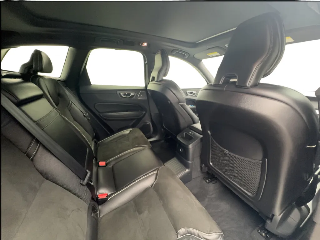 Volvo XC60 photo 29
