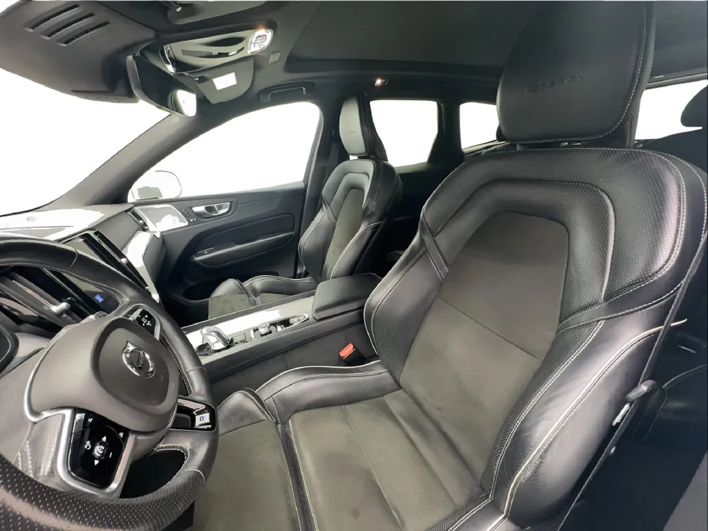Volvo XC60 photo 19