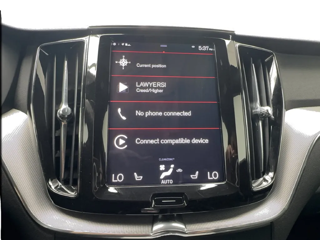 Volvo XC60 photo 47