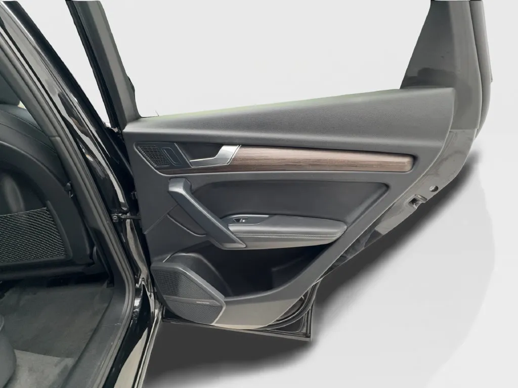 Audi Q5 photo 36