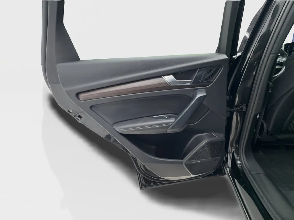 Audi Q5 photo 33