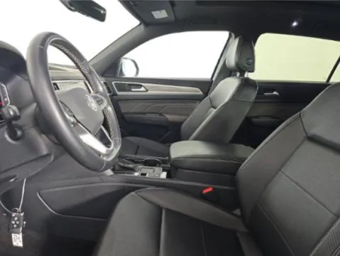 More photos of 2023 Volkswagen Atlas Cross Sport 3.6L V6 SE w/Technology at Autos of Dallas - Plano, TX