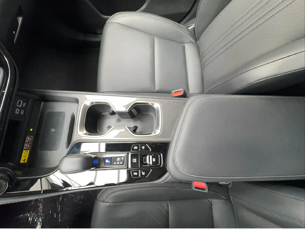 Lexus NX photo 48