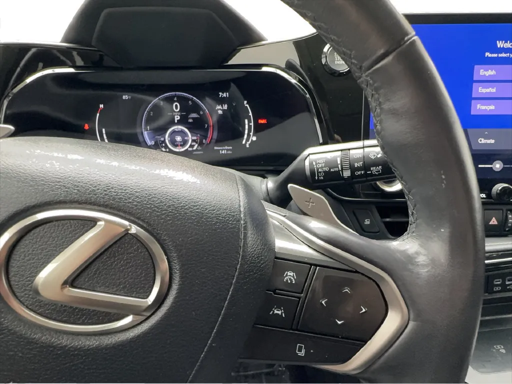 Lexus NX photo 43
