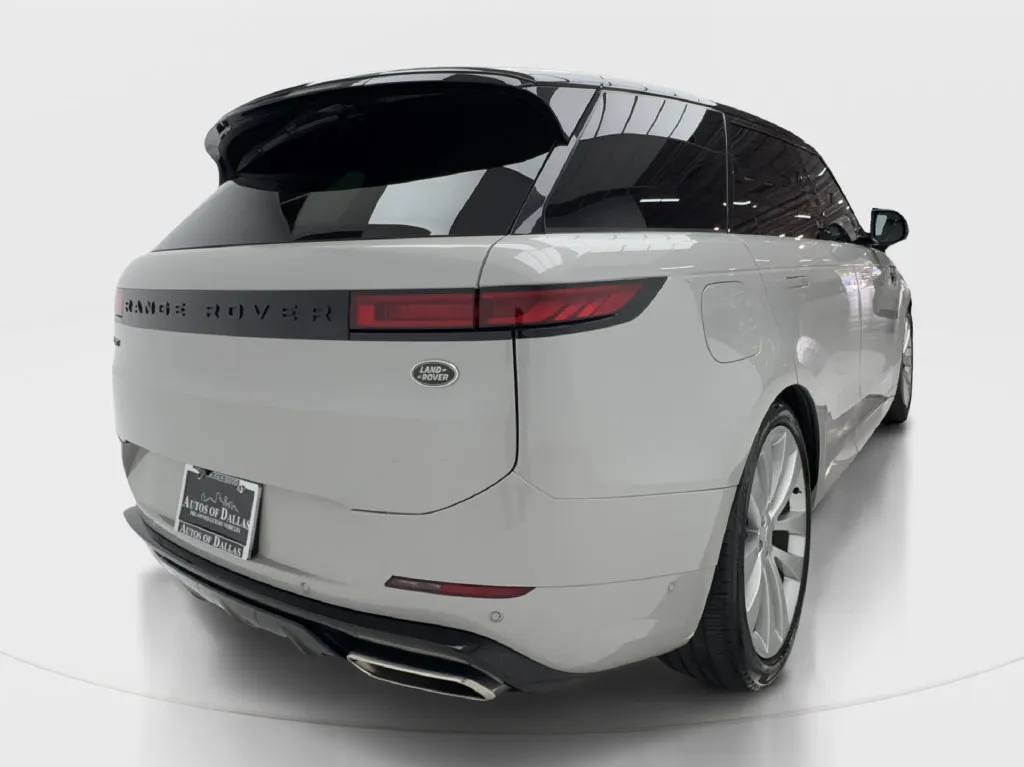 Land Rover Range Rover Sport photo 8