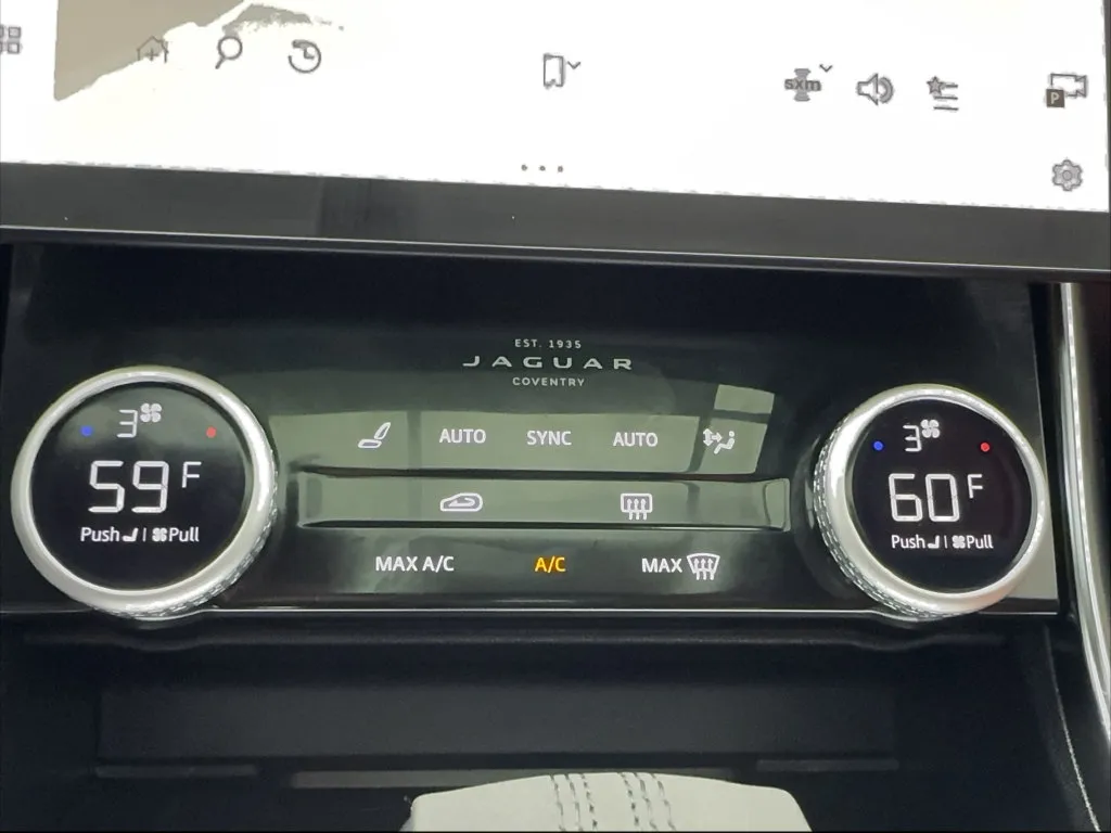 Jaguar XF photo 47
