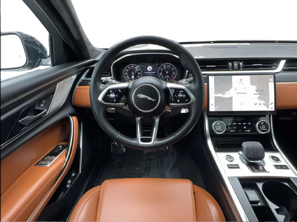 Jaguar XF photo 39