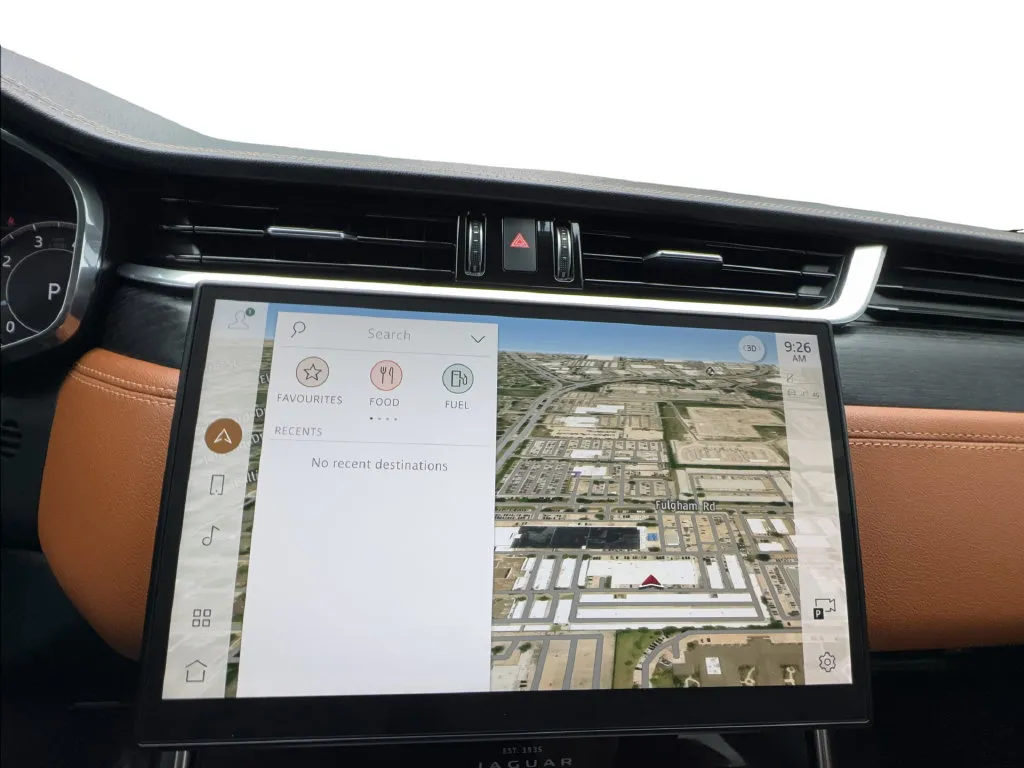 Jaguar XF photo 52